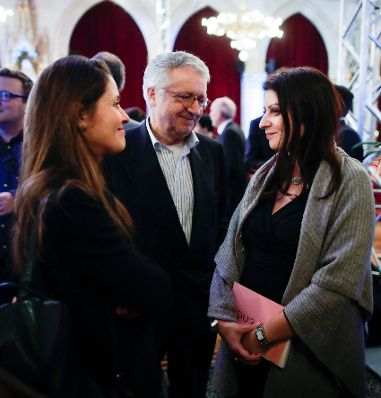 Am 6. Dezember 2017 fand der Innovation in Politics Awards 2017 im Rathaus statt. Im Bild Staatssekret&auml;rin Muna Duzdar (r.).